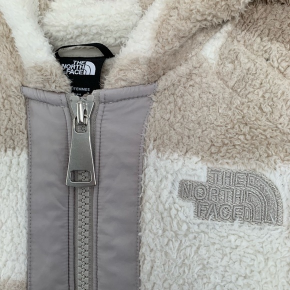 The Northface zip up fleece -small - Picture 4 of 8